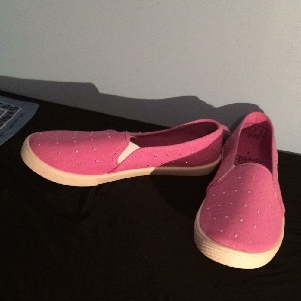 Pink sneakers - Picture 2 of 5